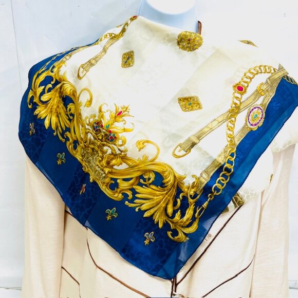 Vgt Trussardy 100% silk Scarf satin & chiffon 62x17" Blue Ivert Gold Flroal (18) - Picture 4 of 8